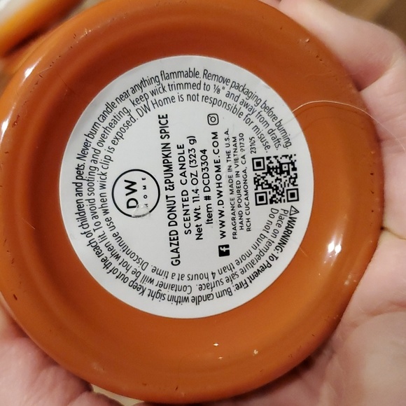 Coffee Cup Candle - Glazed Donut & Pumpkin Spice - Picture 7 of 9